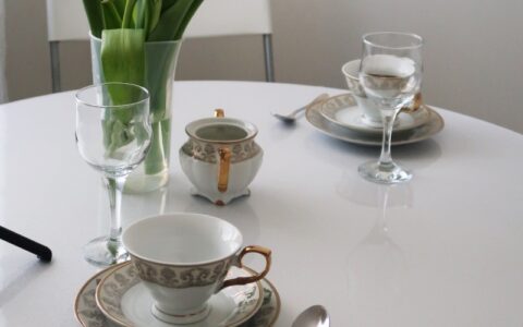 tavolo Tulip Eero Saarinen